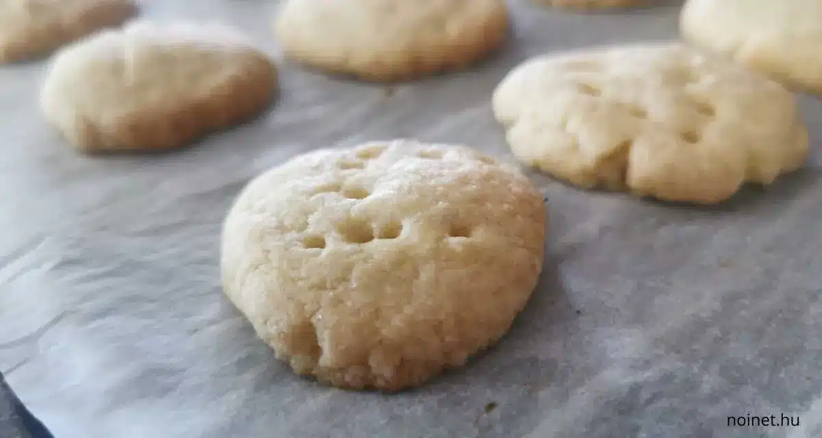 A tökéletes egyszerű keksz receptje 4 személyre